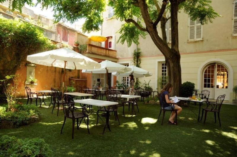 Du Fiacre 3* Carpentras