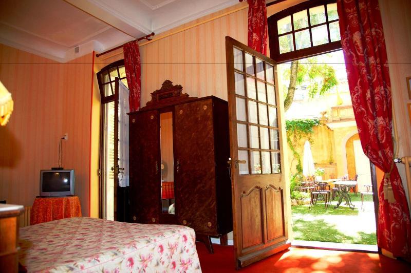 Du Fiacre Hotel