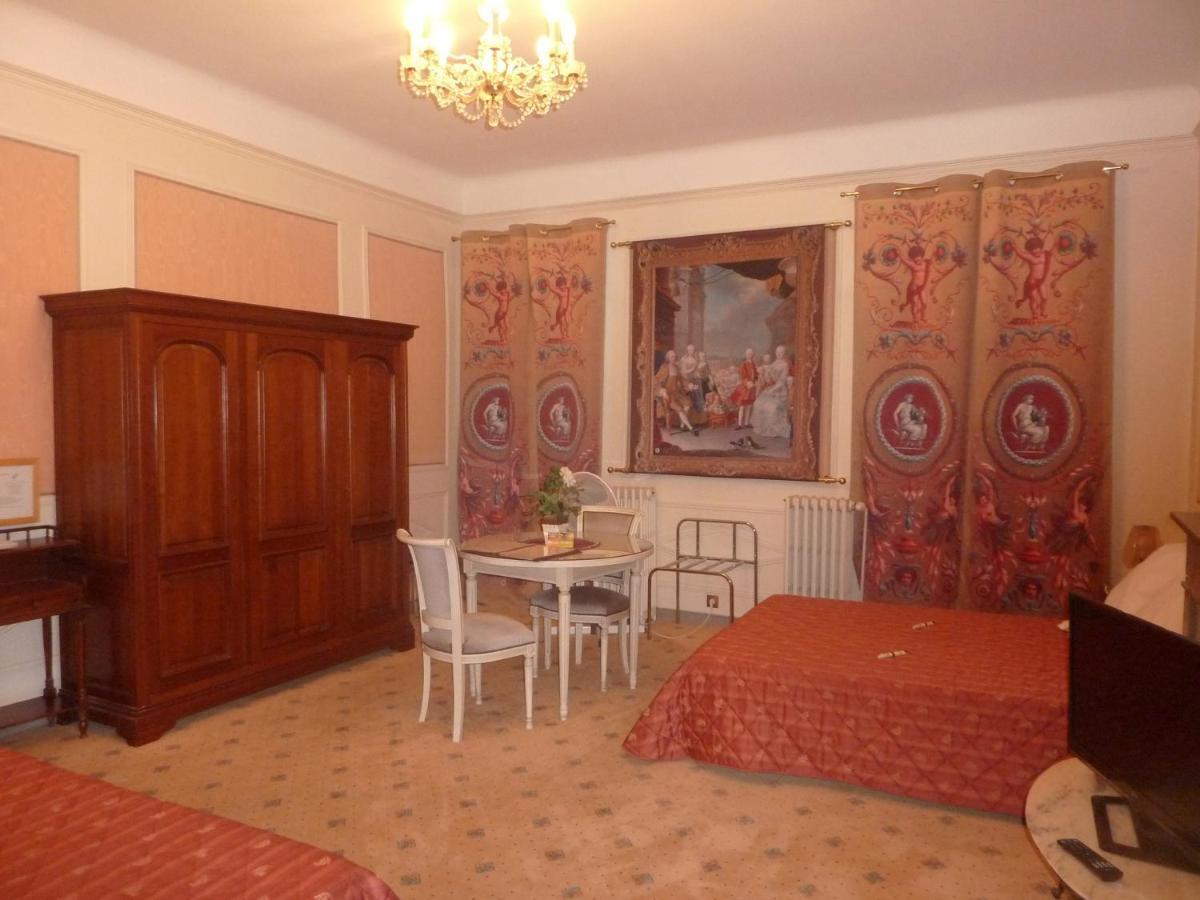 Du Fiacre Hotel 3*